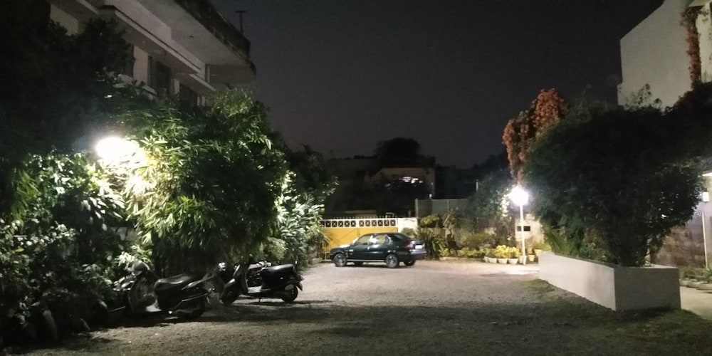Hotel Pathik