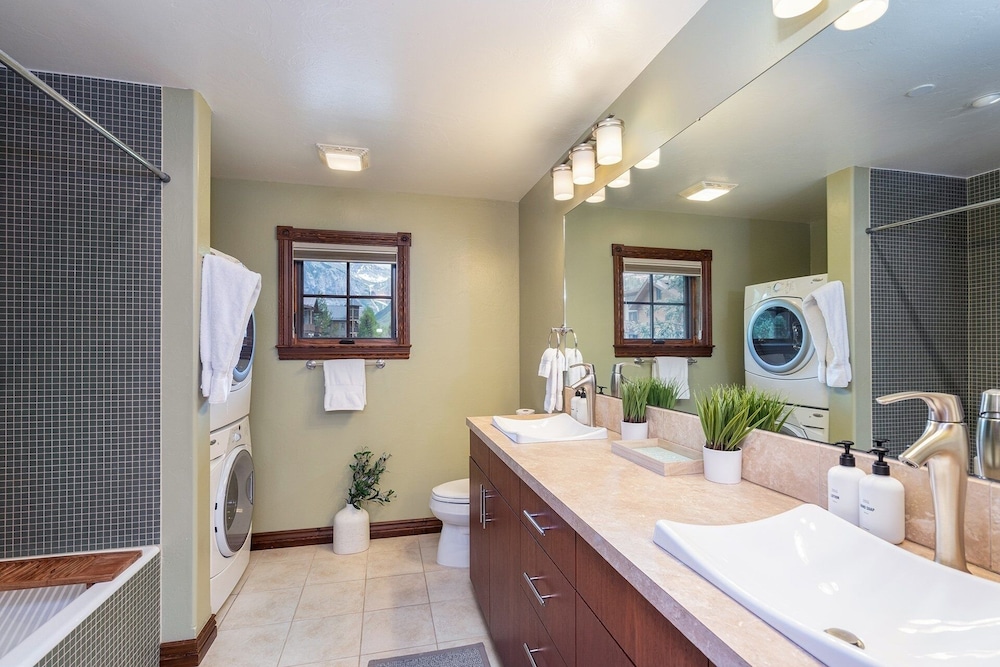 Entrada A 3 Bedroom Townhouse by RedAwning view 5