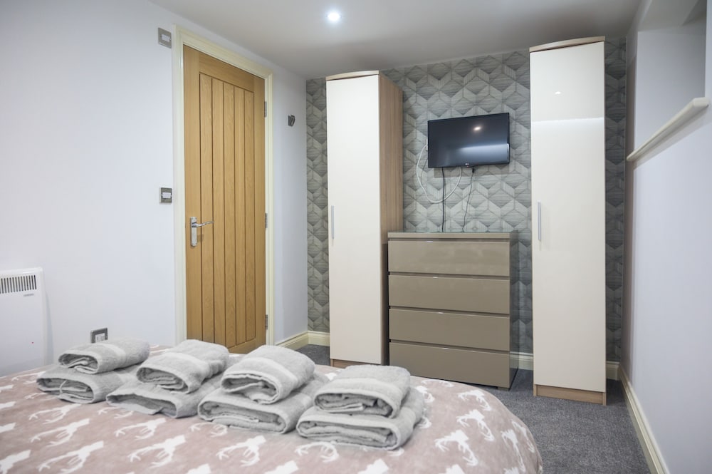 V2 Residence view 2