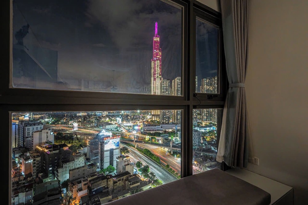 Pearl Plaza Luxury WiFi, Near Landmark 8 Apt, City View, Pool, Gym, Free