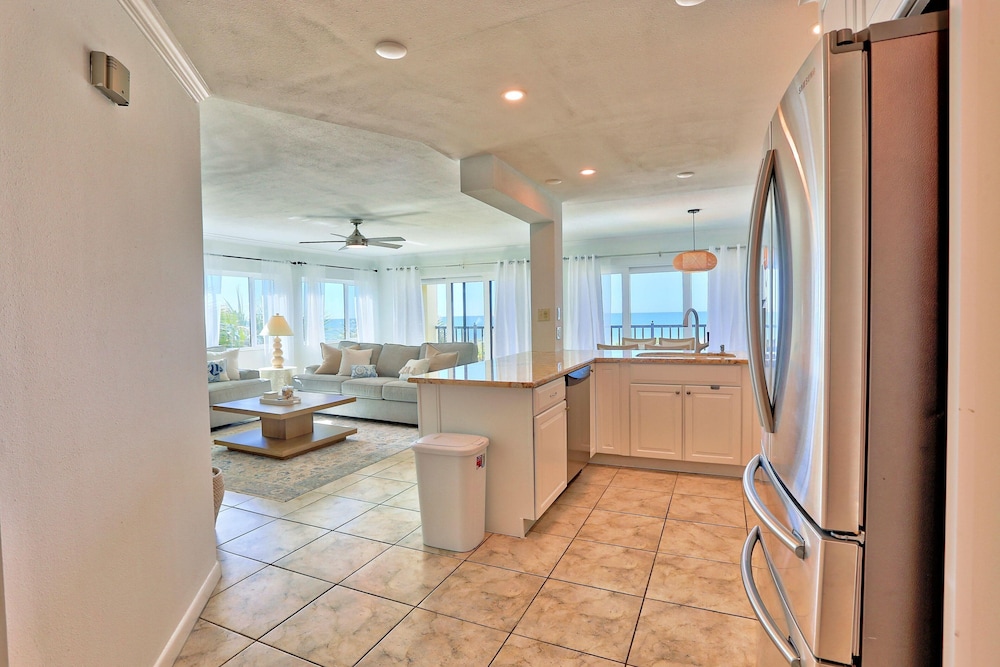 Land's End 9-301 Beach Front-premier