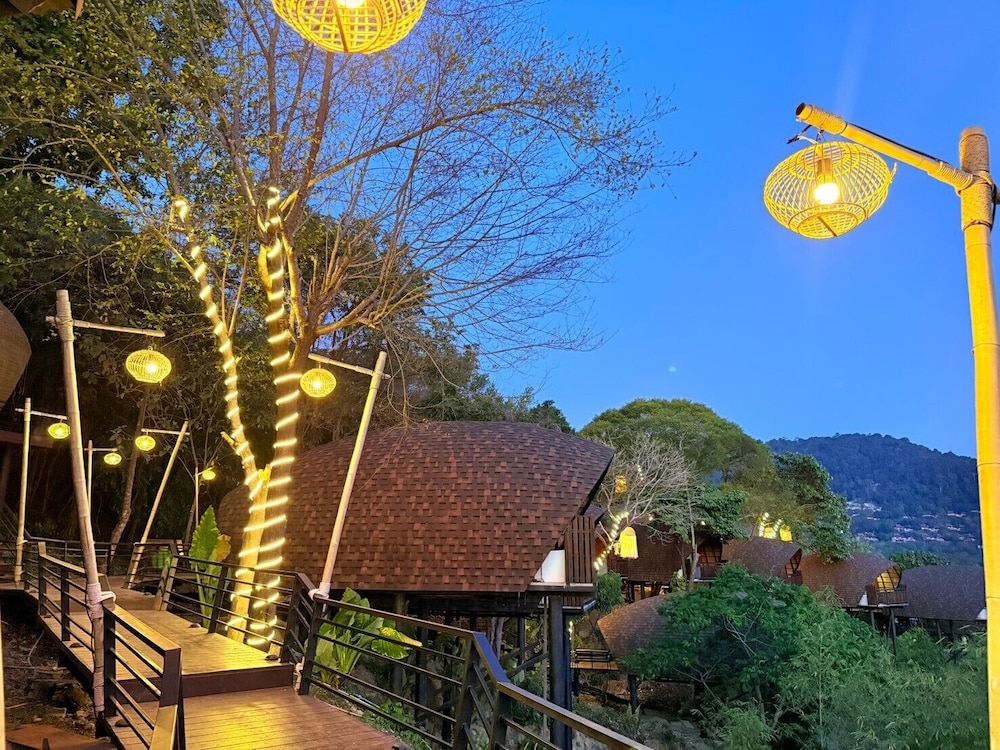 Phumala Lanta Seaview Resort