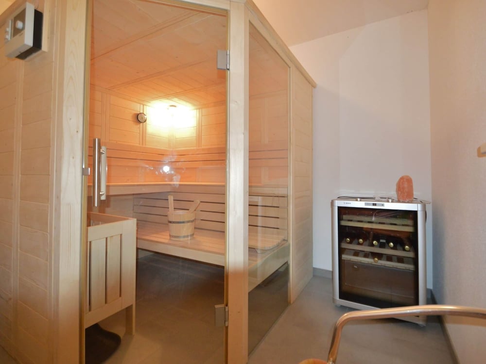 Chalet Only 200 m From ski Lift With Sauna