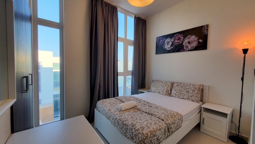 DH 2 - 290 Luxury 3bhk Villa Damac Hills 2