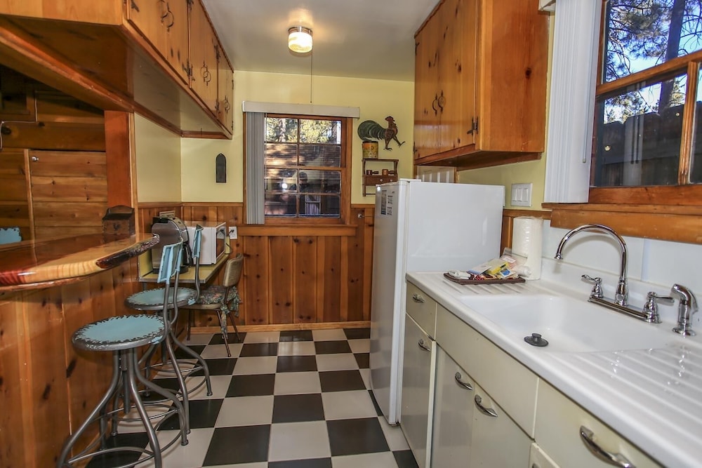 Log Cabin Retreat view 5
