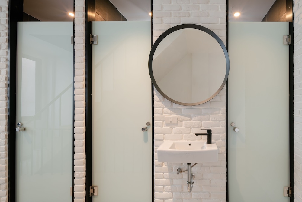 CASA BLANCA Dusit - Hostel - Image 5