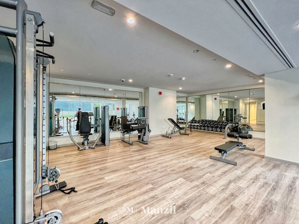 Waterfront 2BR w Canal View Near Burj Khalifa