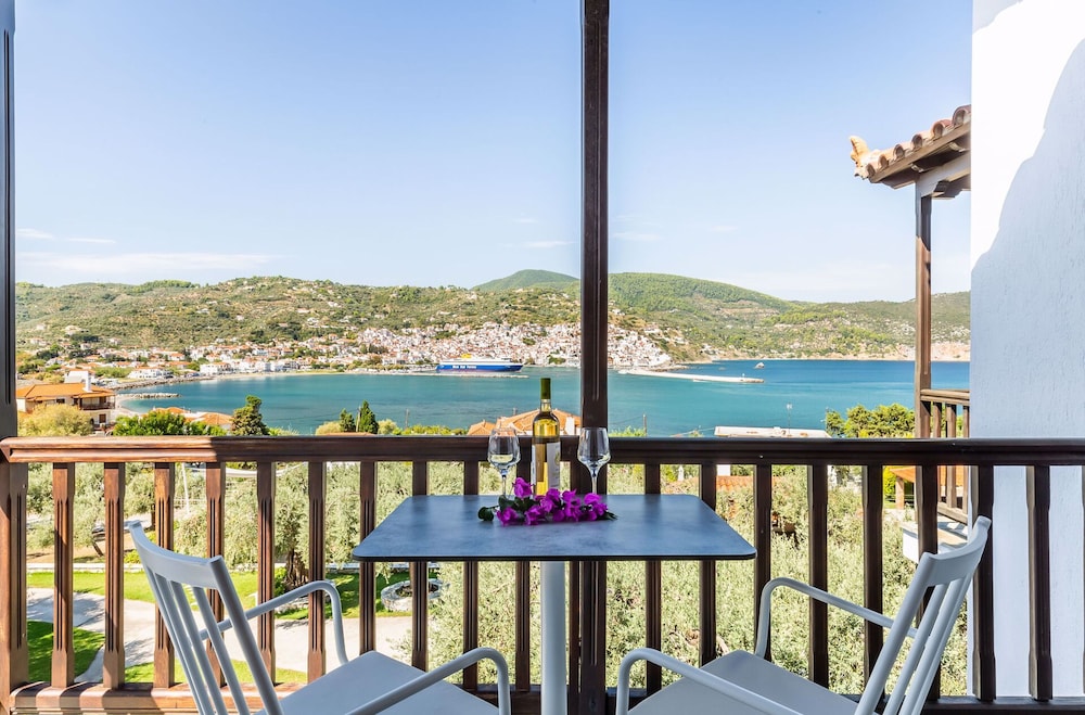 Evlalia Studios & Villas