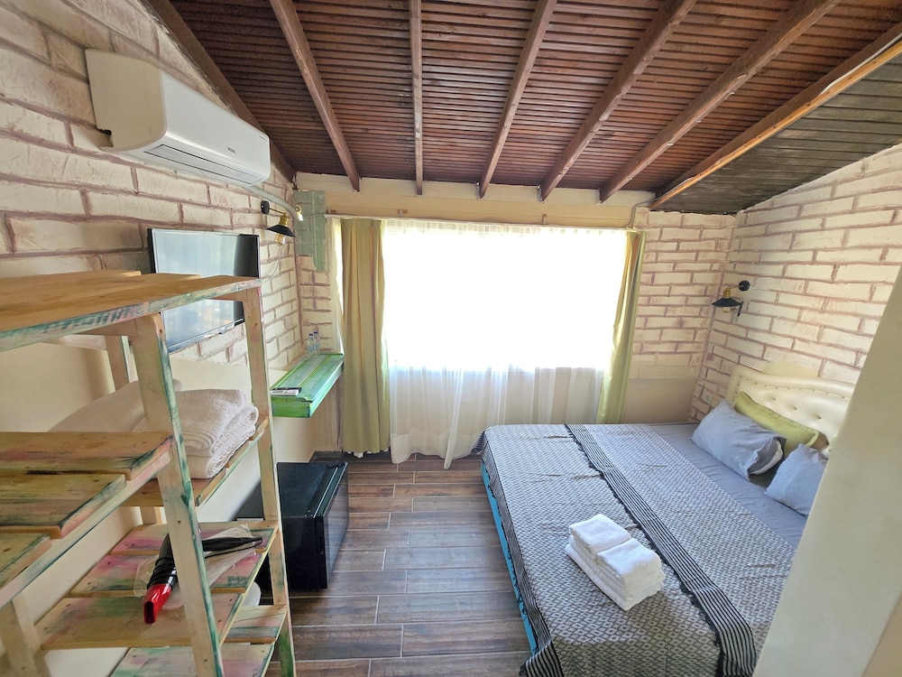 Kekik Alaçatı Otel
