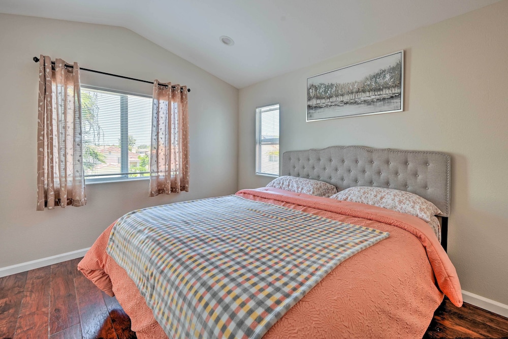 San Diego Sanctuary w/ Hot Tub & Large Patio!