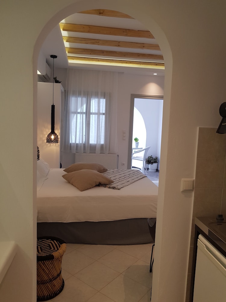 Exclusive Studios Naxos Town photo 5
