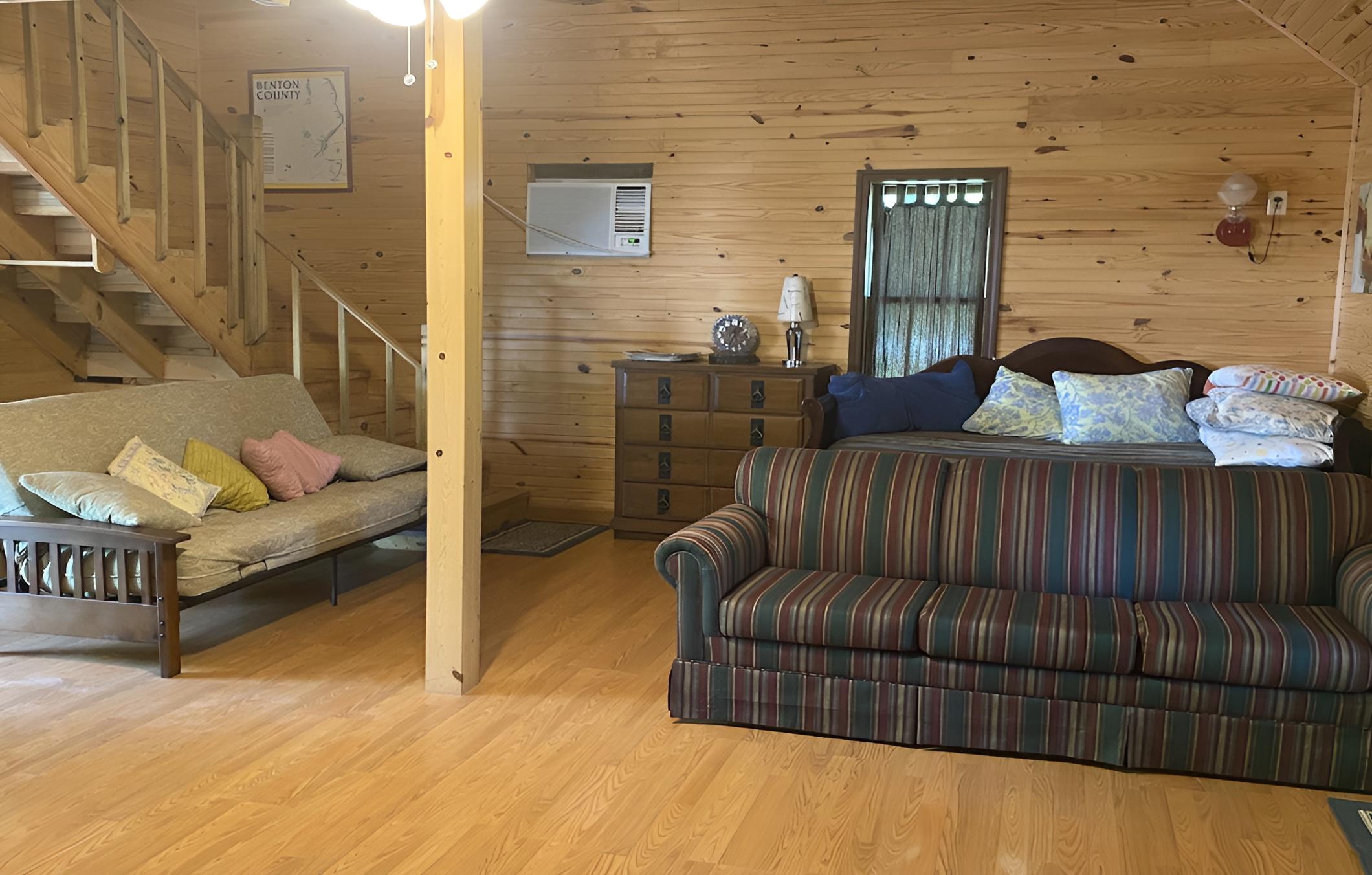 Little Tracks Cabins