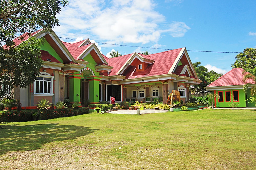 Loboc Airbnb Traveller's Inn