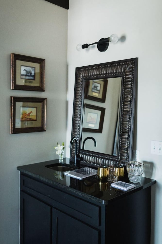 Florence Vacations - GunRunner Boutique Hotel - Property Image 34