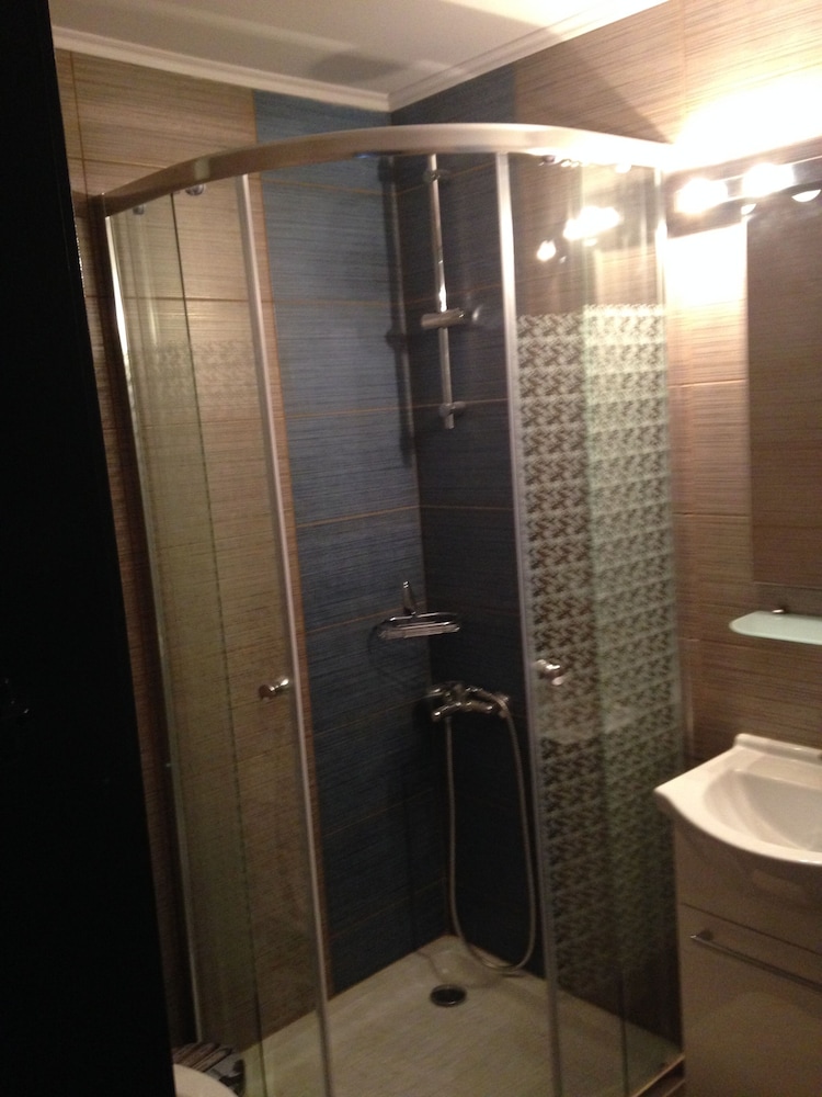 New and Colorful Studio Near Airport and Beach in Heraklion 照片第 14 張,共 18 張