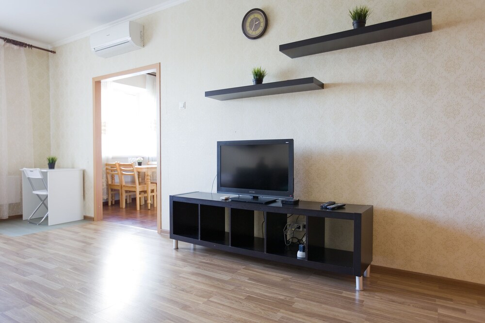 Hello Apartment on Kolomyazhskiy 26