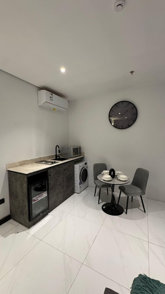 Suites OrbitNet Compound