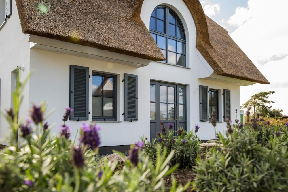 Luxushaus in Bodstedt mit Sauna und Lagune