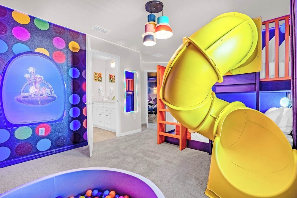 Upstay: Family Retreat w Pool, Cinema & Games Room