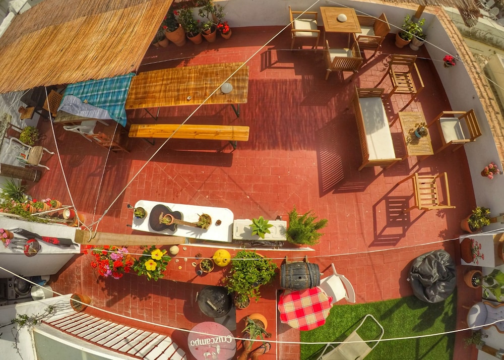 Hotel Spanish Galleon Lodge - Image 1