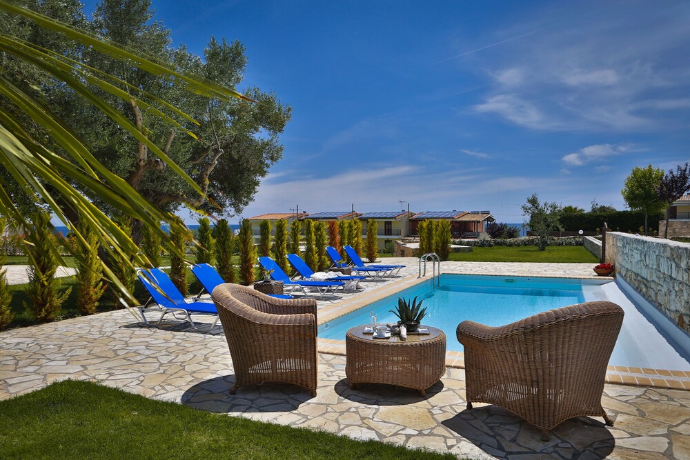 Stigmes Villas & Suites