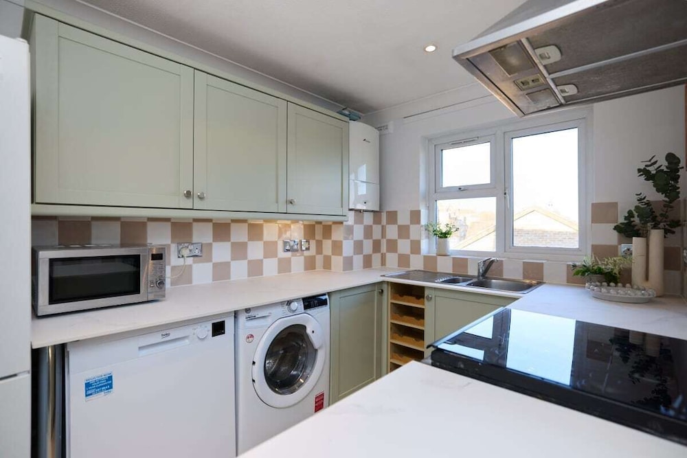 The Kennington Park Retreat - Inviting 2bdr Apartment