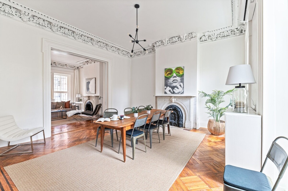 Adelphi I 3BR Ft Greene w Backyard Patio Porch