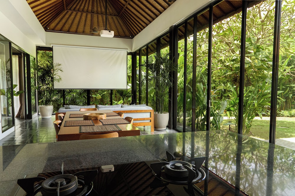 Villa Savaya Canggu Batu Bolong