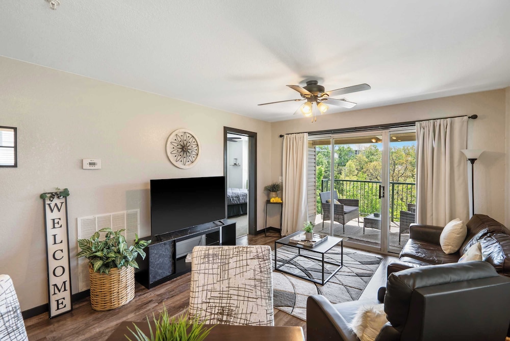 Peaceful Resort Condo Holiday Home for 6