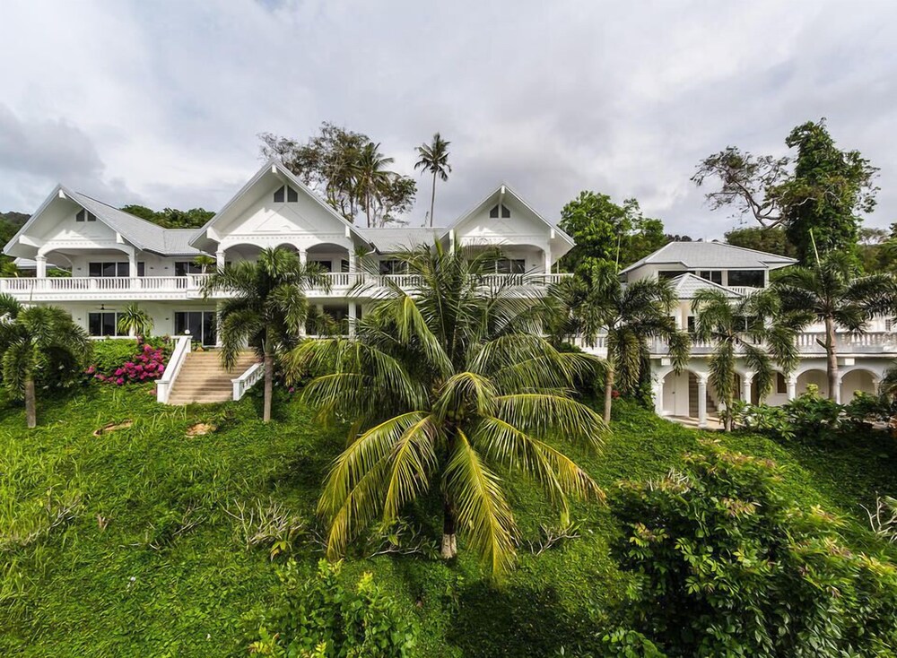 Eden Resort