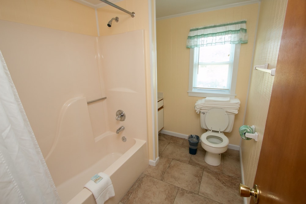 Outer Banks Motel - Village Accommodations