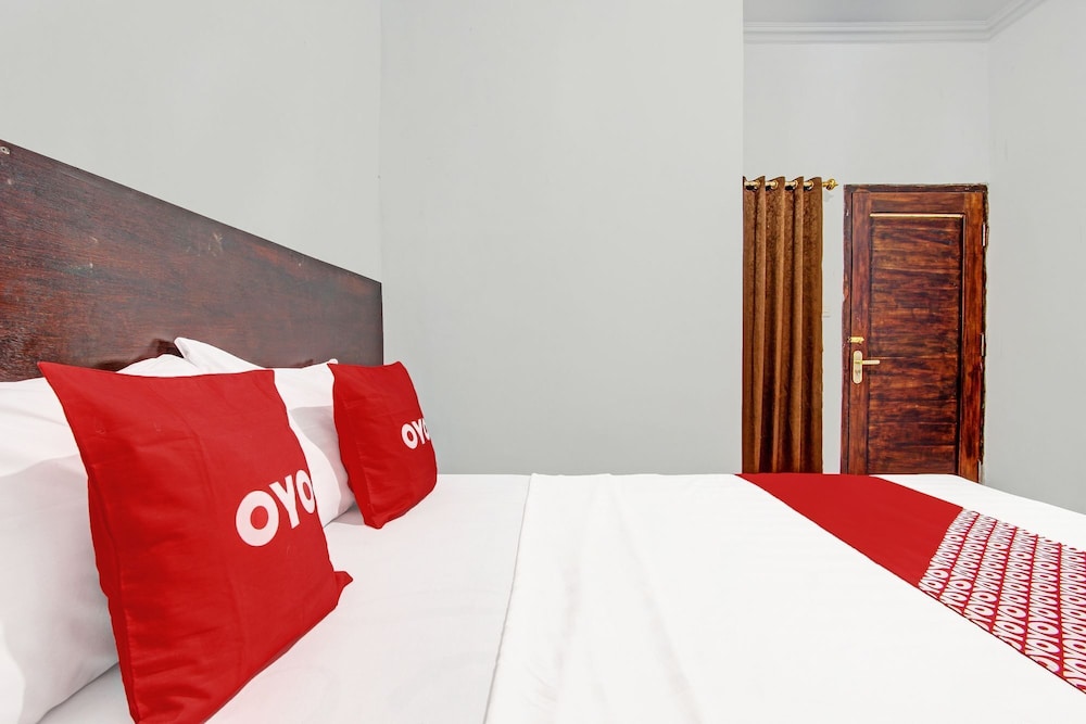 OYO 92289 Hotel Aji Kusuma