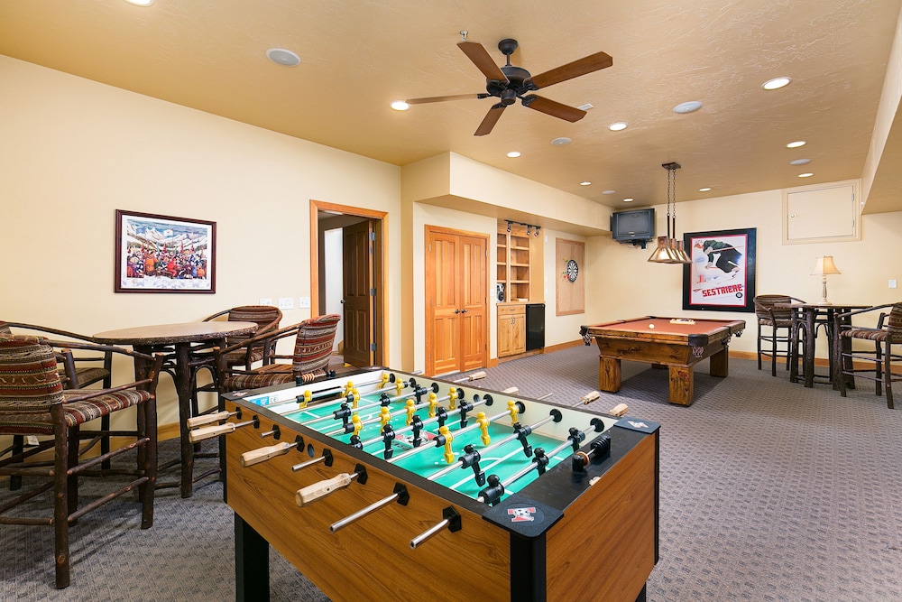 White Pines 5-Bedroom 5-Bath Luxury Home in Solamere Lower Deer Valley