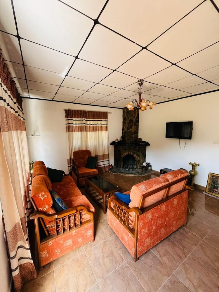 The Crowns Lodge