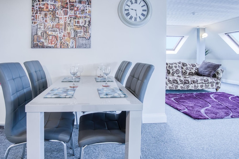 The Penthouse - 1 Bedroom Penthouse - Milford Haven