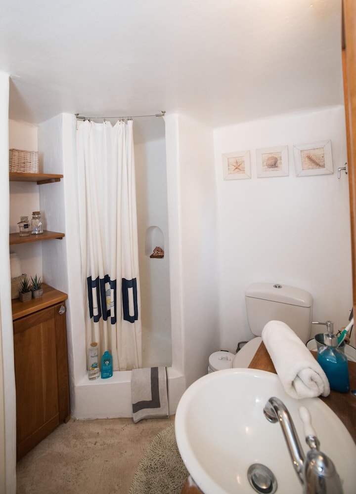 Cycladic House in Mykonos view 5