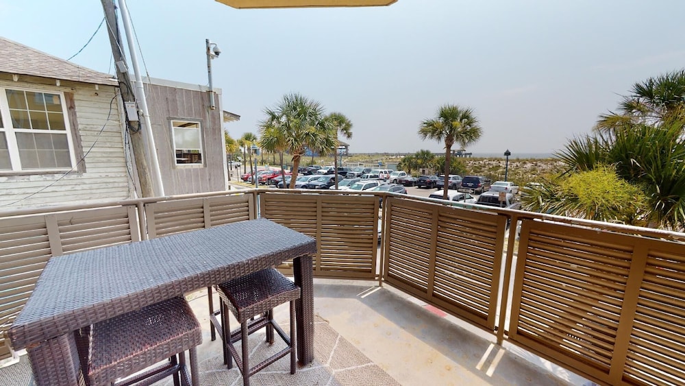 Sandpiper 2 by Tybee Vacation Rentals