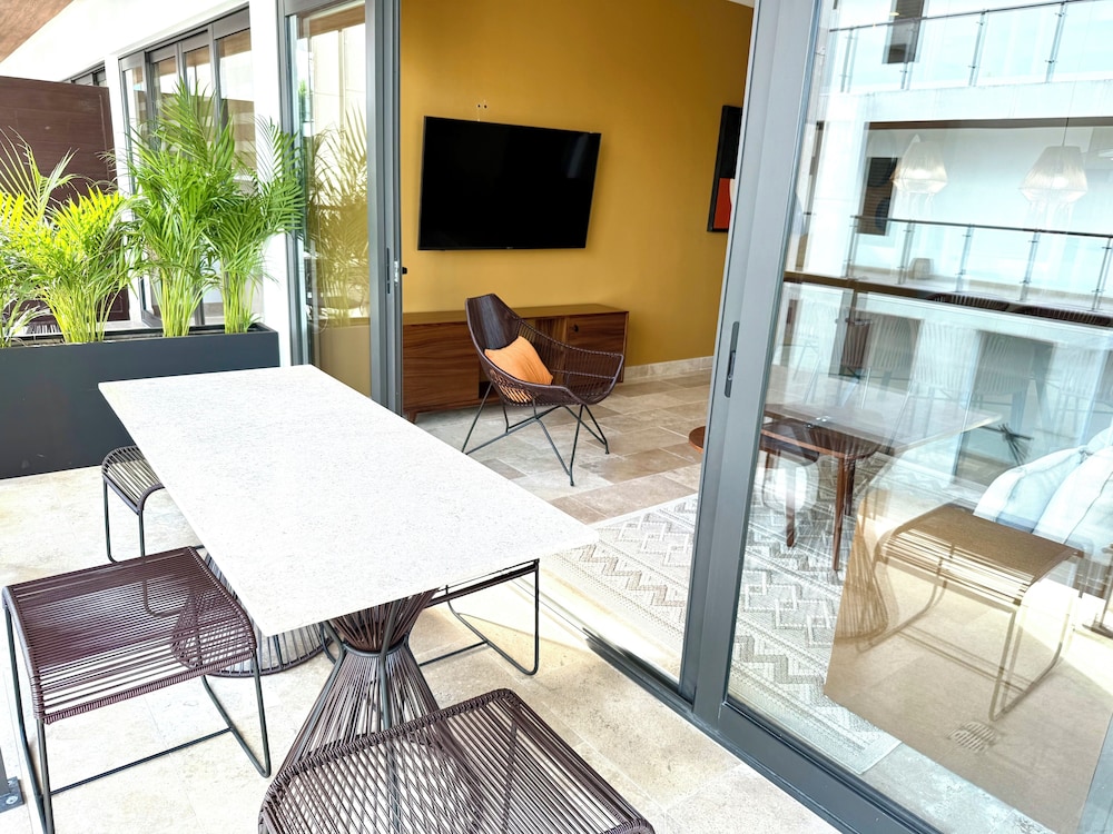 SERENADA APT 413