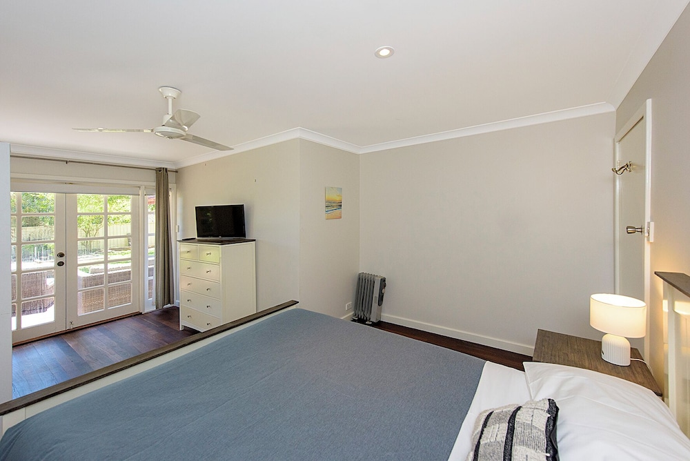 Willmott Beach House
