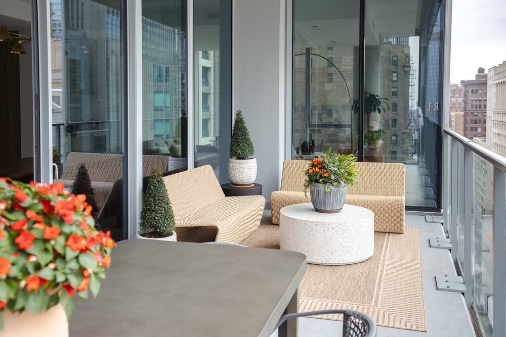 The Lyra Luxury Group Getaway - Two Penthouses