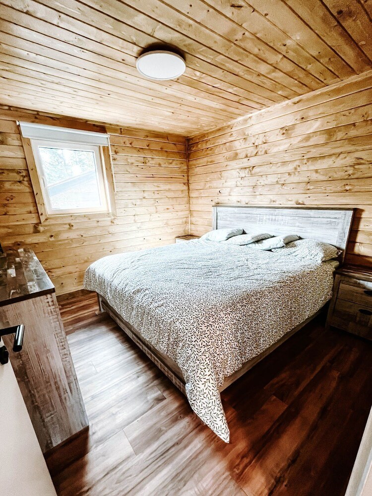 Faloma Lakeside Cabins