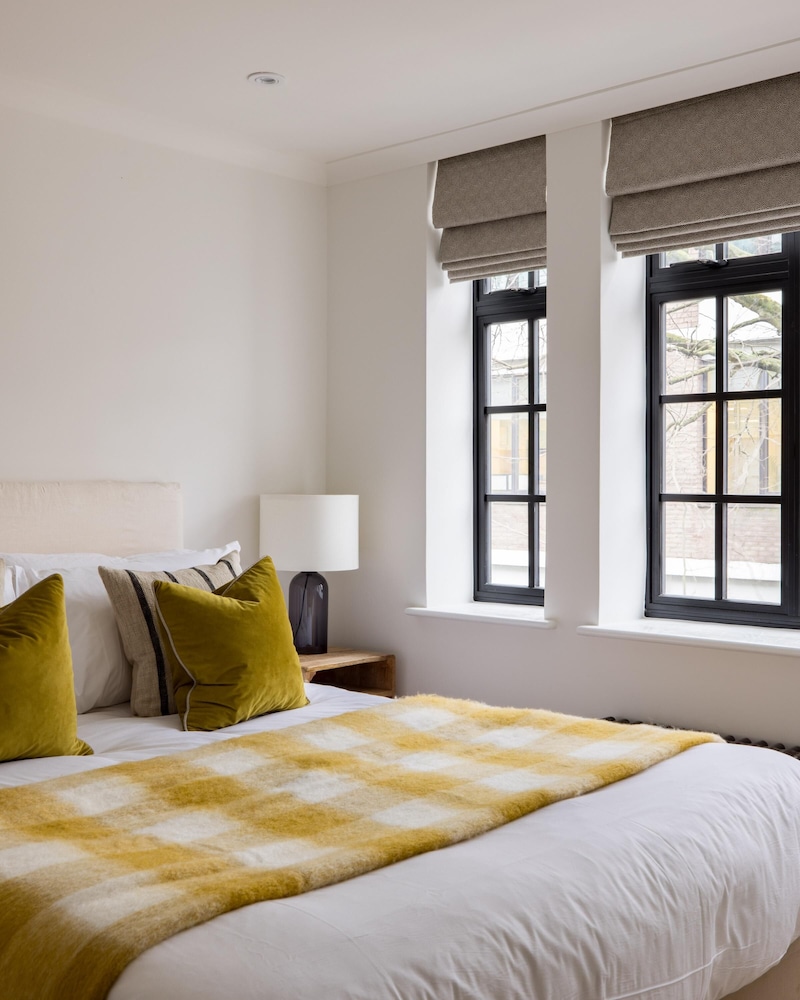 The Fulham Broadway Apartment