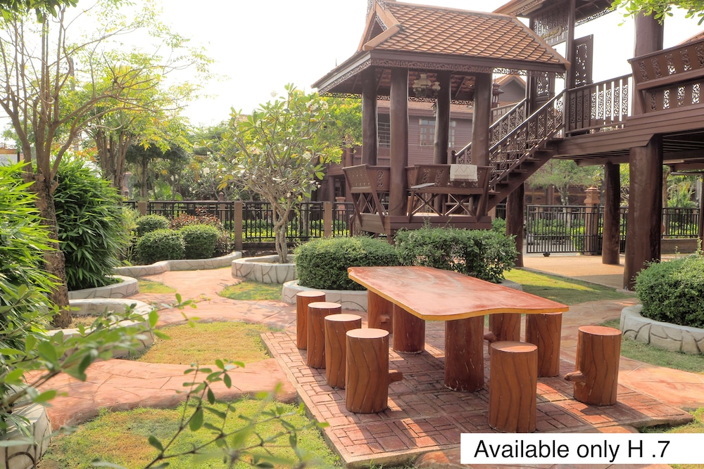 Baan Thai Lanna Pattaya