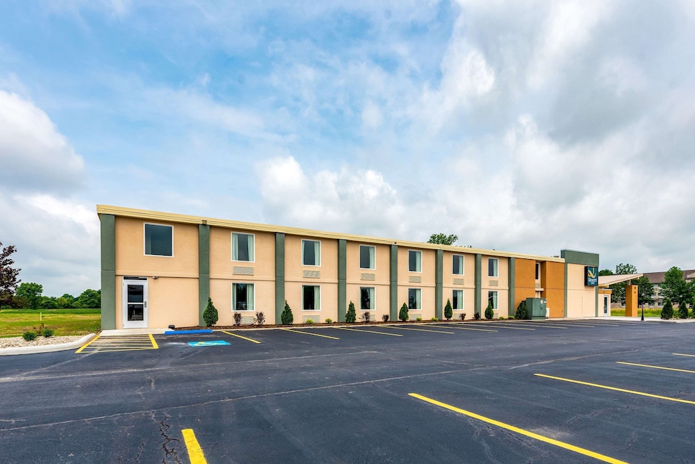 Quality Inn Bucyrus North view 2