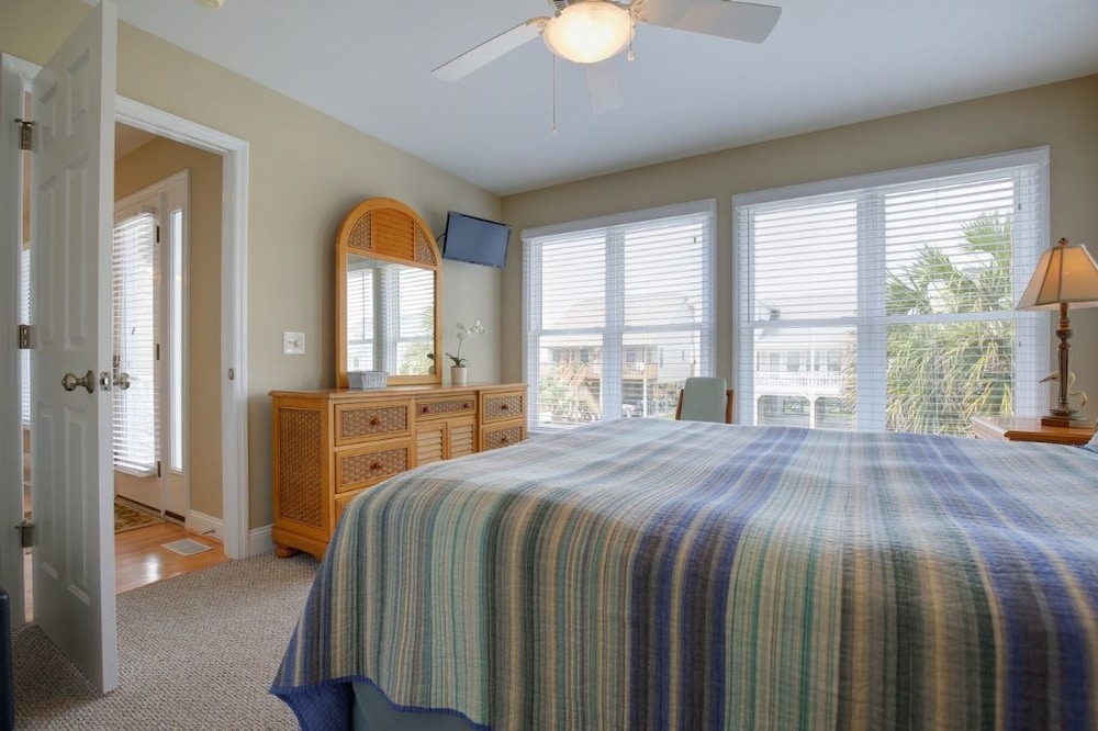 Daydreamin' - 4 Br Home