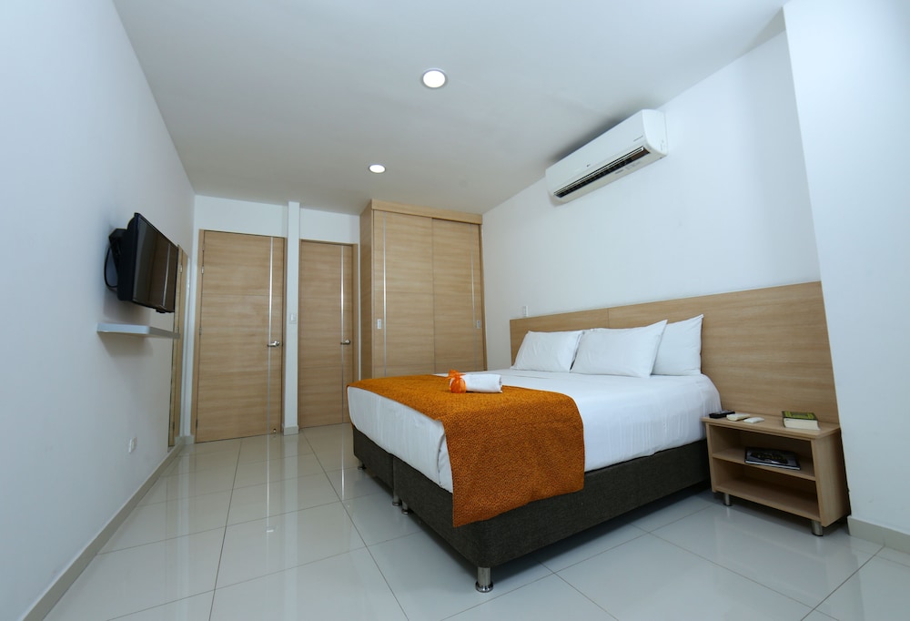 Hotel Cabrero Mar - Property Image 1