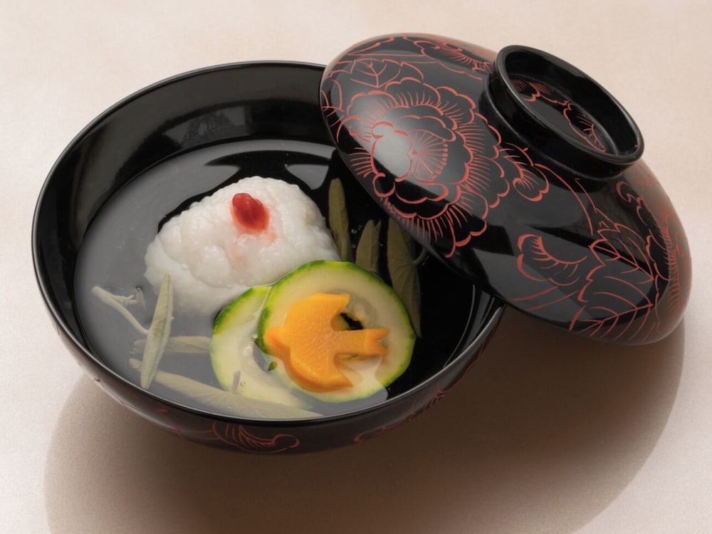 Isoarukinoyuyado Ushiogumo