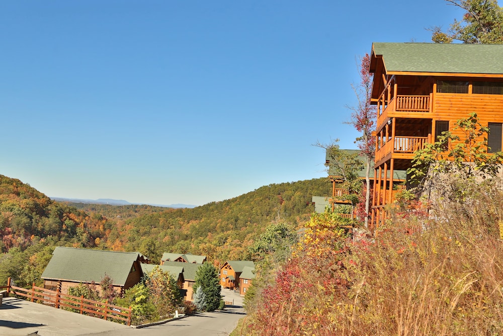 Rising Eagle Lodge by RedAwning