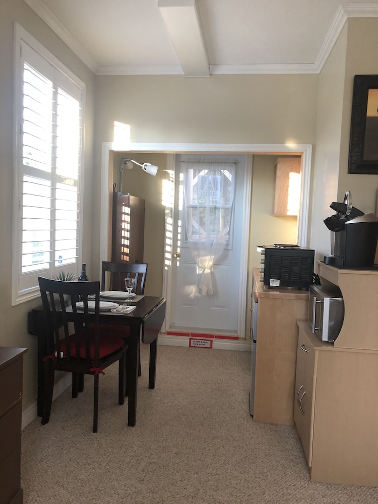 Bluewaters Retreat Bachelor Unit
