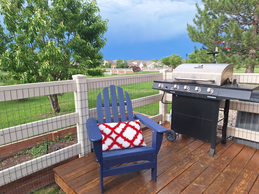 Rigden Retreat Garage, Dog Friendly, Near Trails